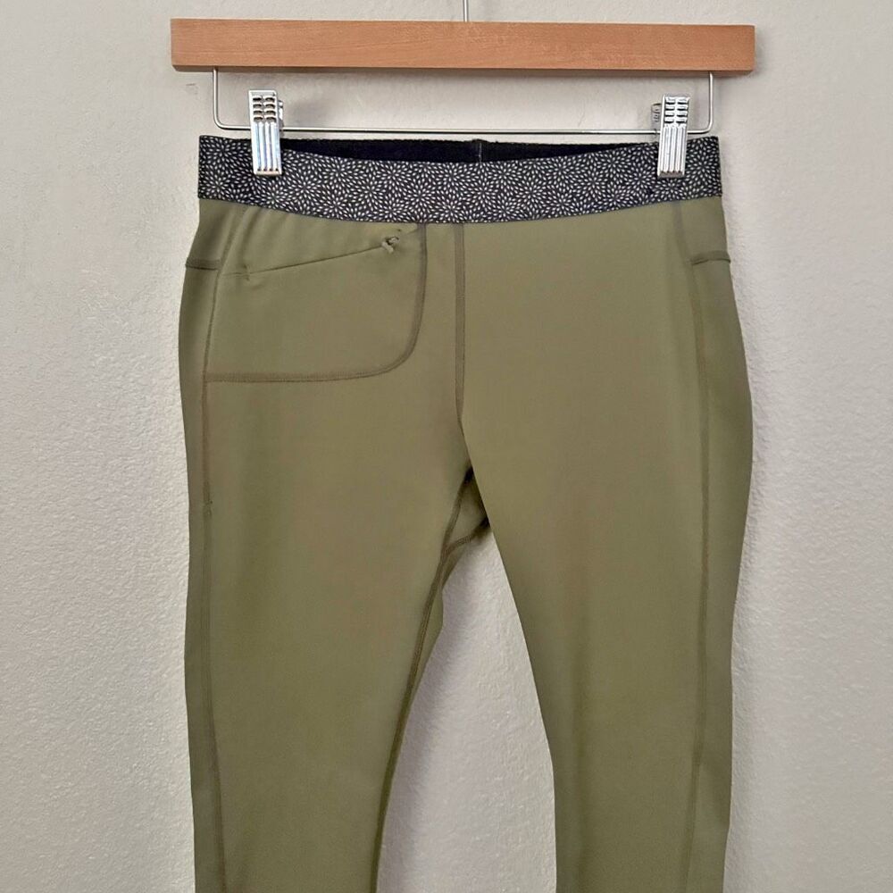 MOUNTAIN HARDWEAR | Green Pants Floral Waist‎ Zipper Pockets Cropped | XS